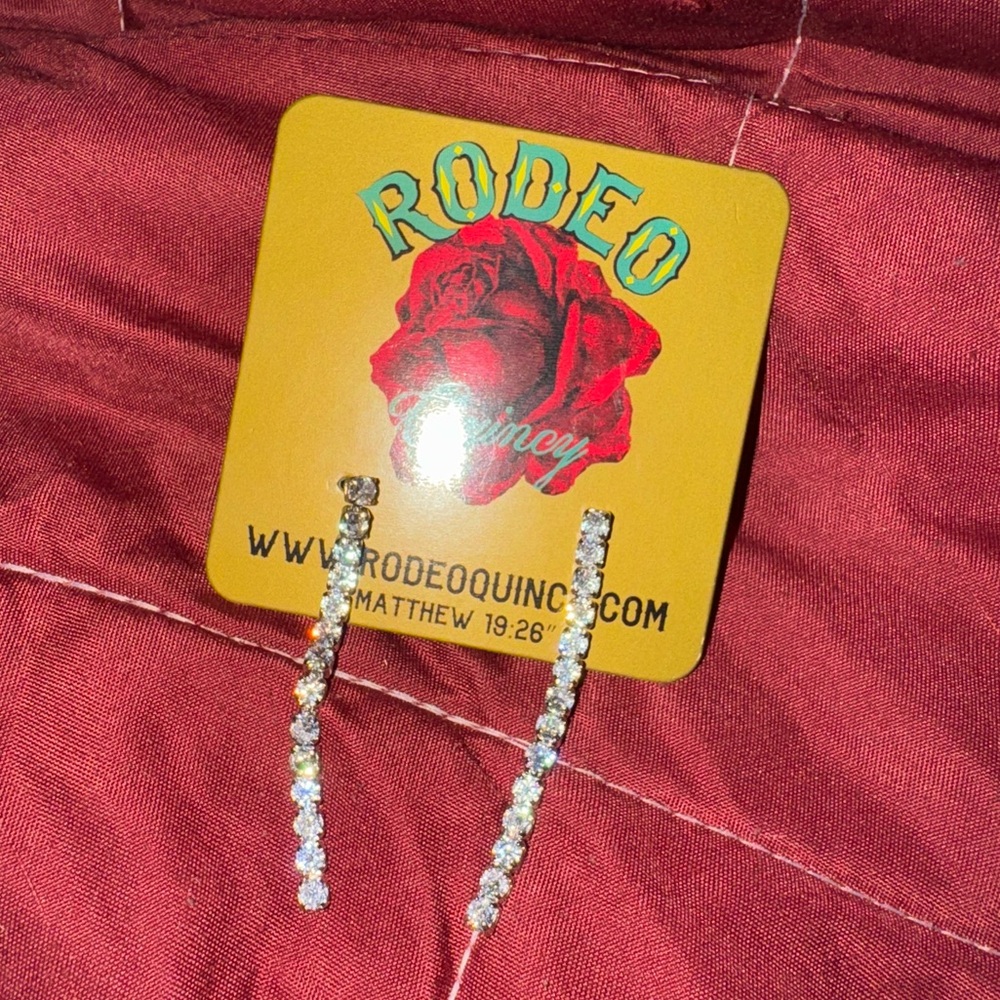 NWT-Rodeo Quincy Royal Dazzles Earrings